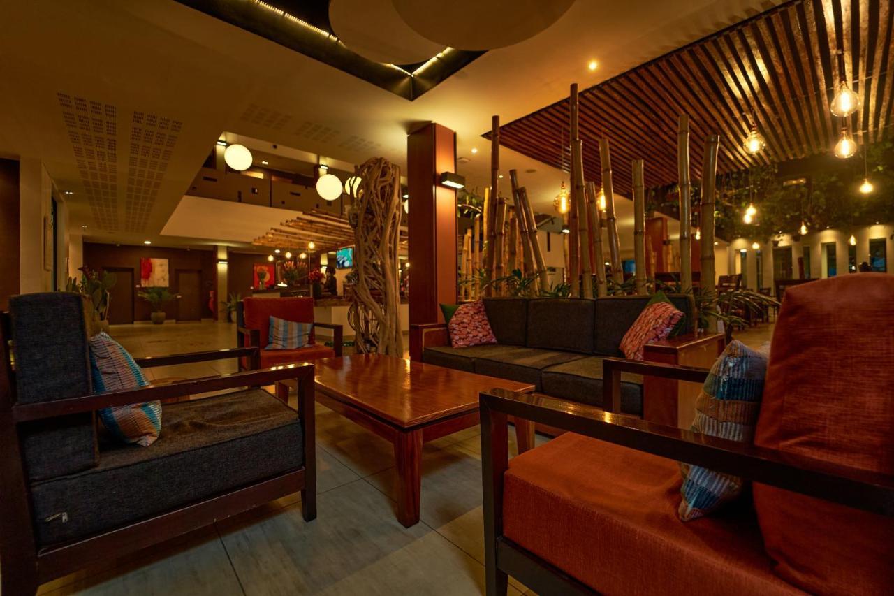 Onomo Hotel โลเม ภายนอก รูปภาพ