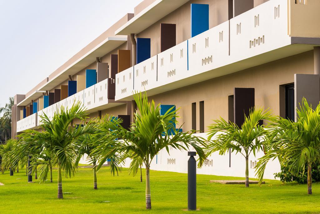 Onomo Hotel โลเม ภายนอก รูปภาพ