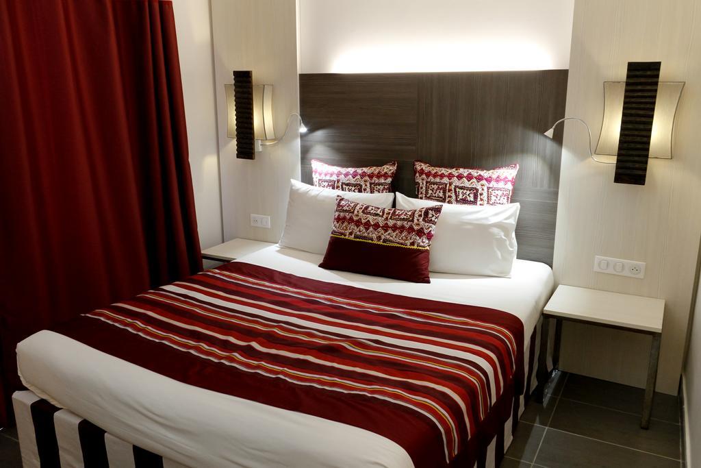 Onomo Hotel โลเม ภายนอก รูปภาพ