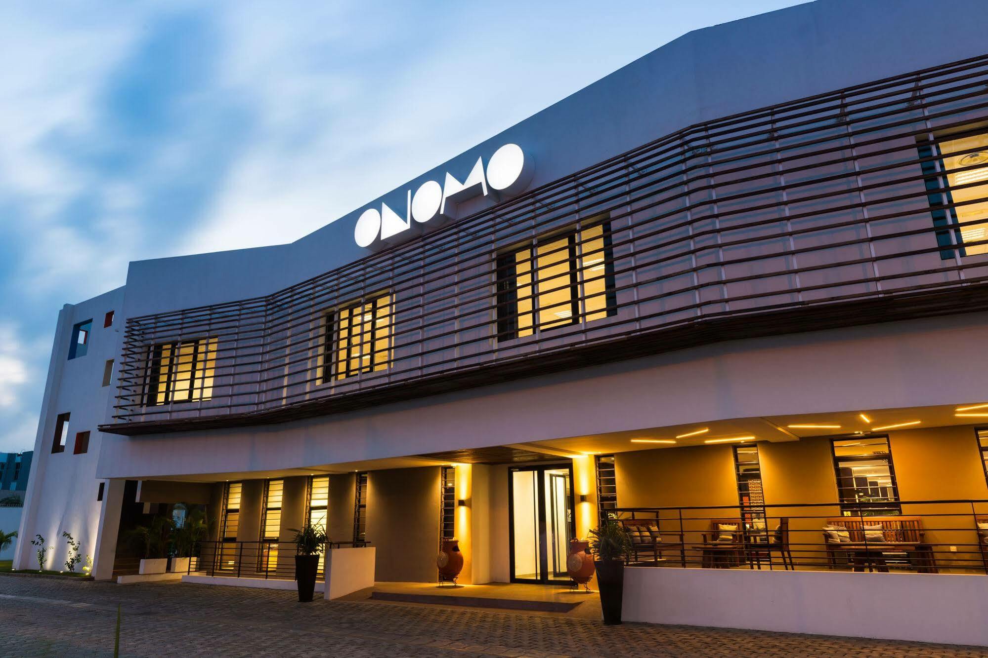 Onomo Hotel โลเม ภายนอก รูปภาพ